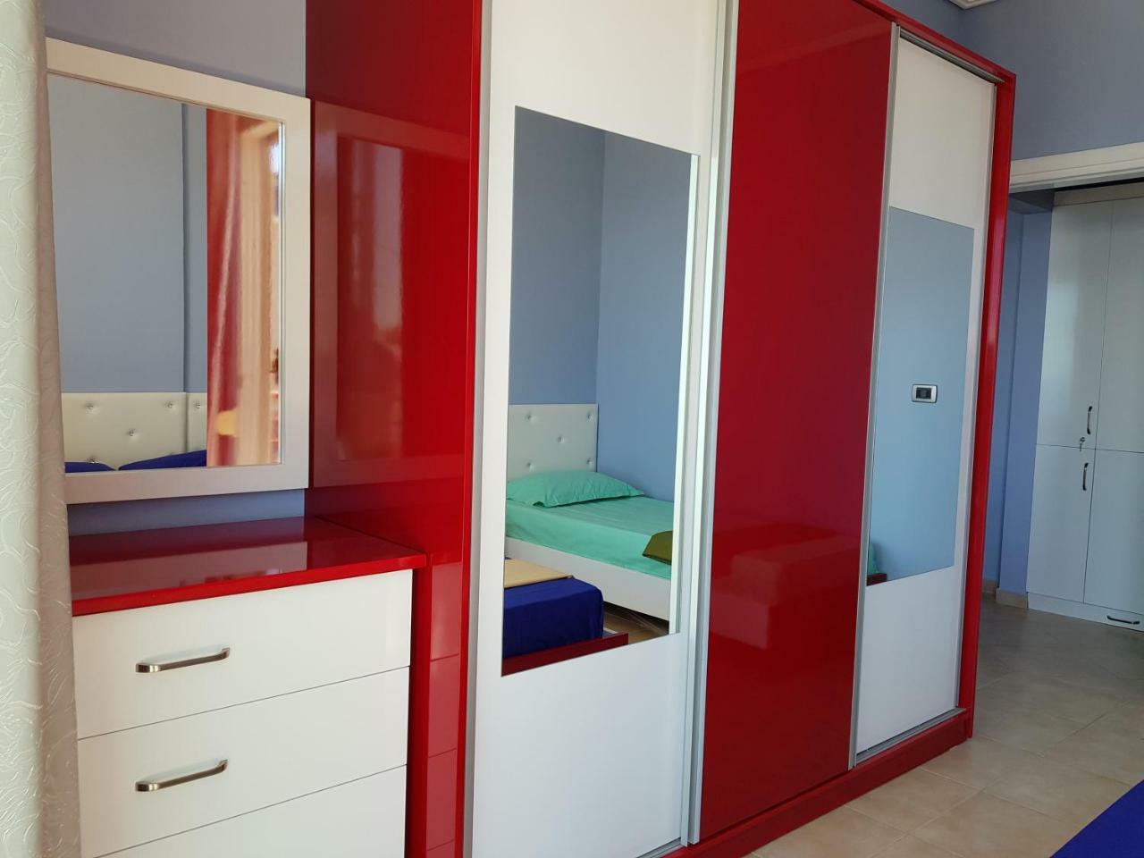 Apartment Of Beautiful Dreams Over The Sea Sarande Bagian luar foto