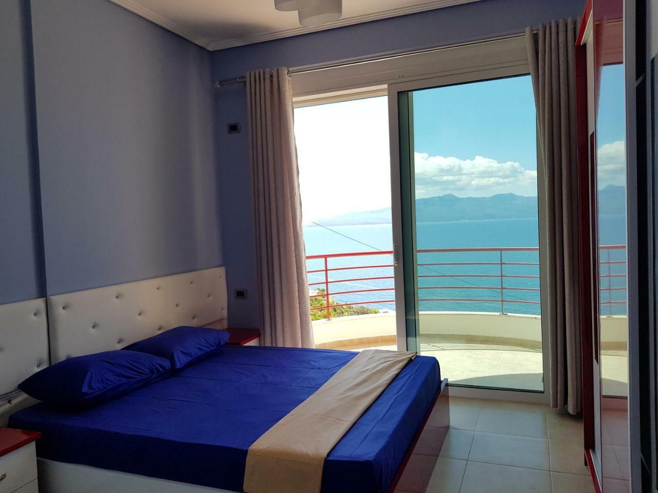 Apartment Of Beautiful Dreams Over The Sea Sarande Bagian luar foto